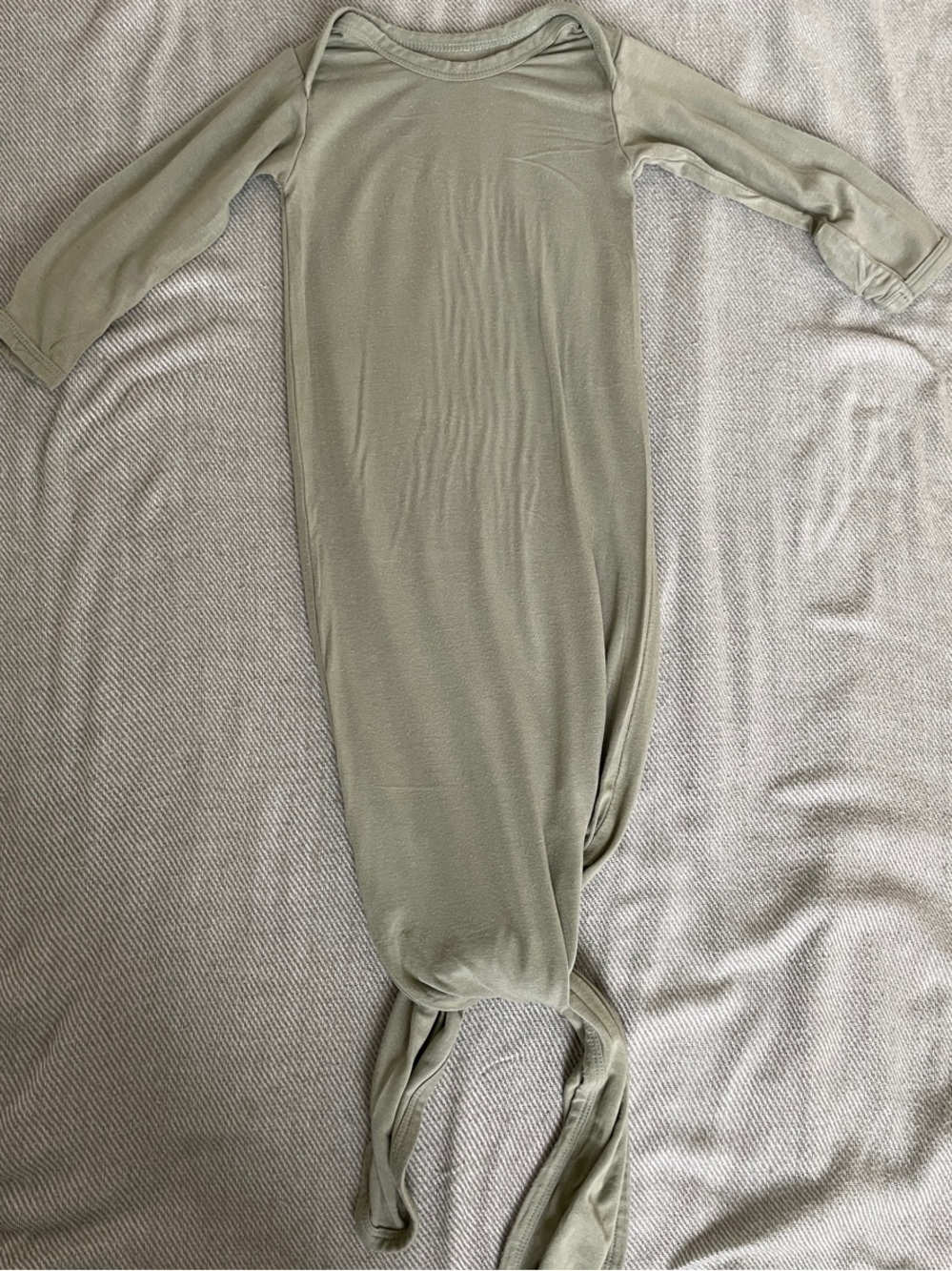 Long-Sleeve Olive Green Knotted Baby One-Piece Pajama